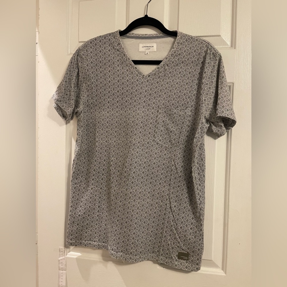 Lindbergh White men v-neck shirt size medium